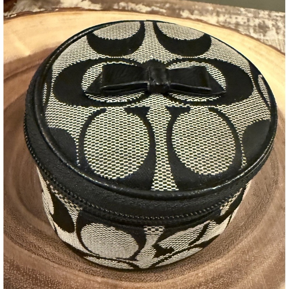COACH Vintage Jewelry Travel Round Pouch Case Signature Bow  Black Grey Rare